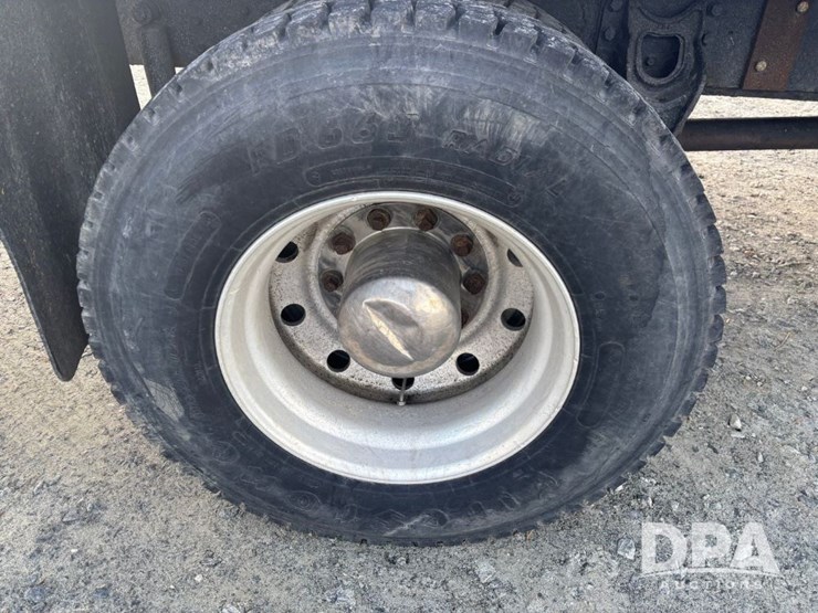 international-4700-image-45