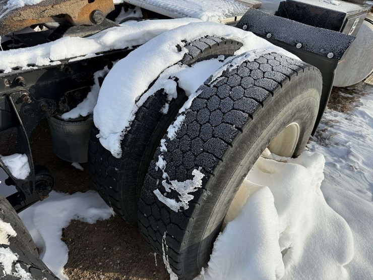 2005-international-9200-image-15