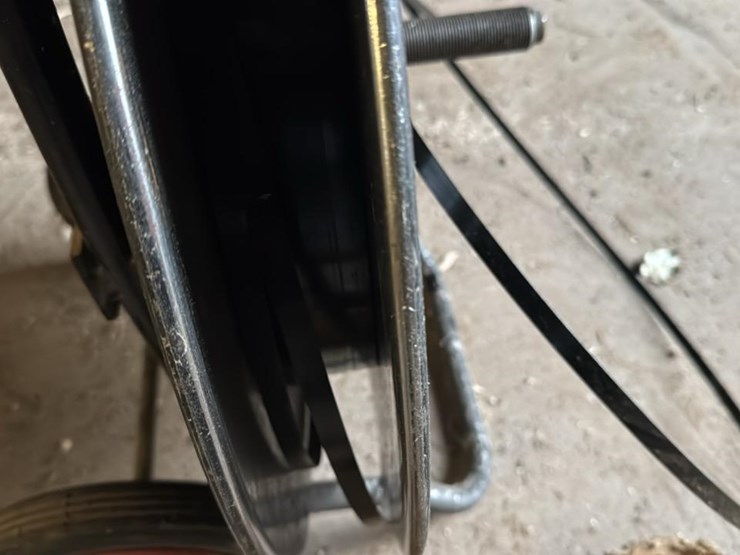 #137-•-bander-and-tools*-image-7