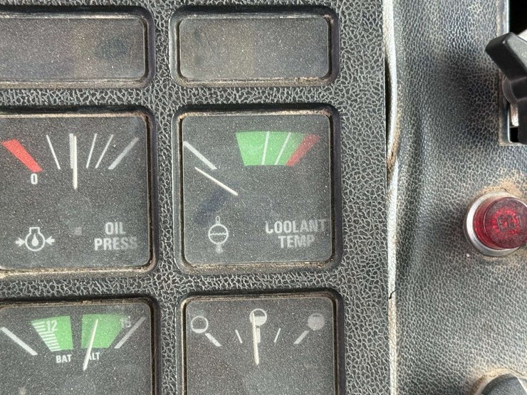 1980-international-1086-image-30