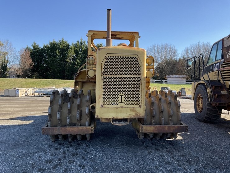 caterpillar-815-image-7