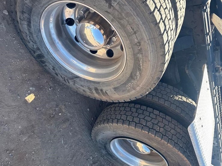 2012-peterbilt-367-image-20