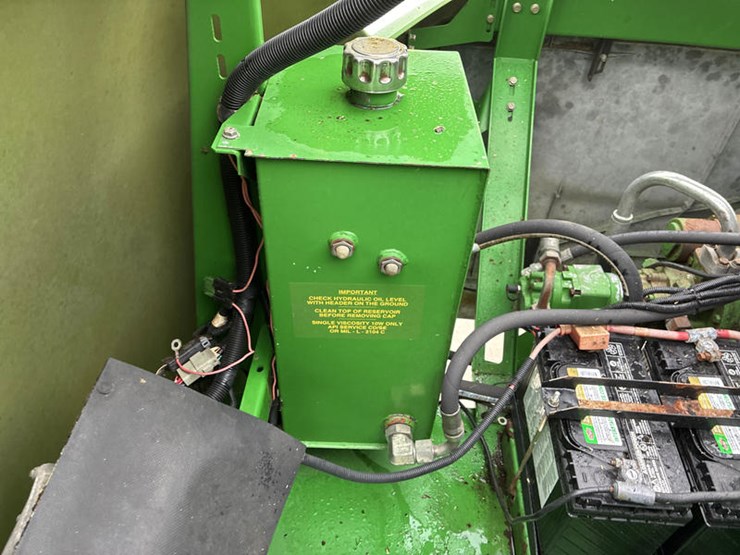 john-deere-2000-image-81