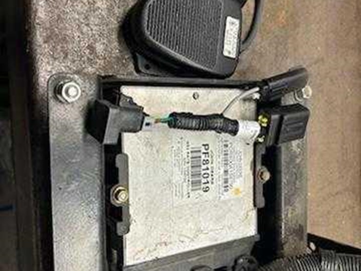 john-deere-gs2-rate-controller-image-4