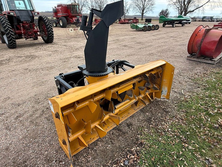 lorenz-6’-skid-loader-mounted-snow-blower,-electric-turn-and-spout,-dual-auger,-has-hoses-and-ends,-image-3