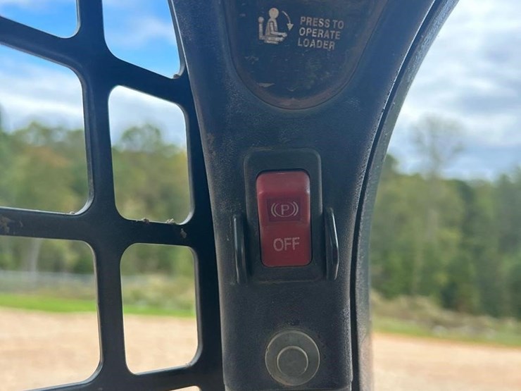 bobcat-t650-image-21