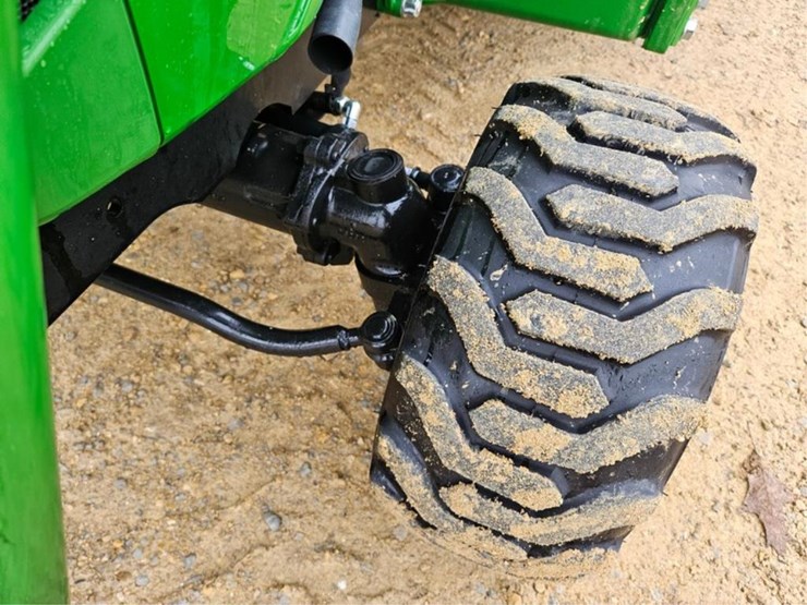 john-deere-1025-image-37