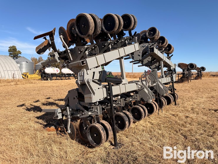 hiniker-12r-row-crop-cultivator-image-3