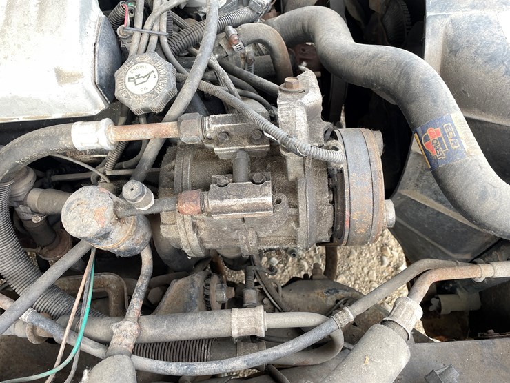 #1200-•-1986-ford-crown-victoria-**recommend-trailering**-(has-mn-title)-image-29