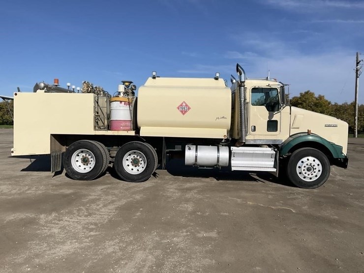 kenworth-t800-image-2