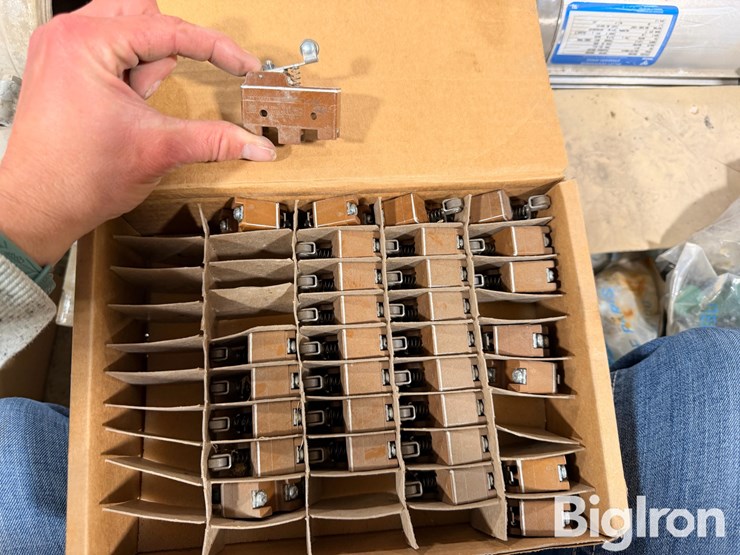 pivot-parts-image-16