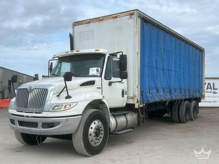 2013-international-durastar-4400-image-1