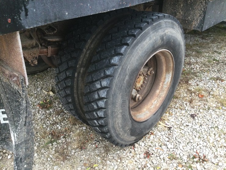 #4531-•-1970-ford-dump-truck:-(has-clear-wi.-title)-image-15