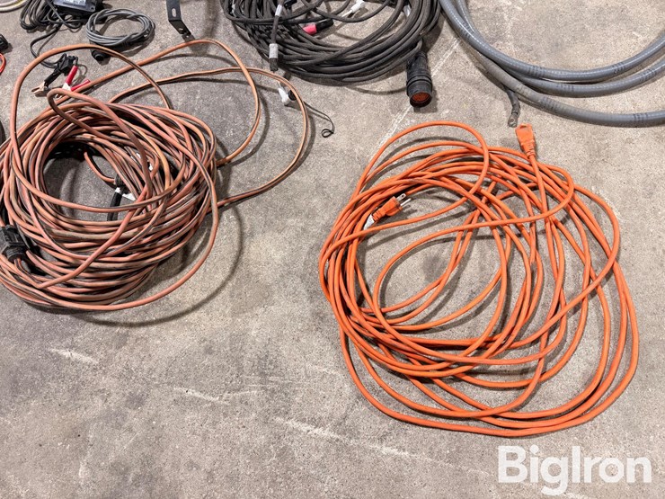 220v-power-cords-&-in-cab-monitors/wire-harnesses-image-15