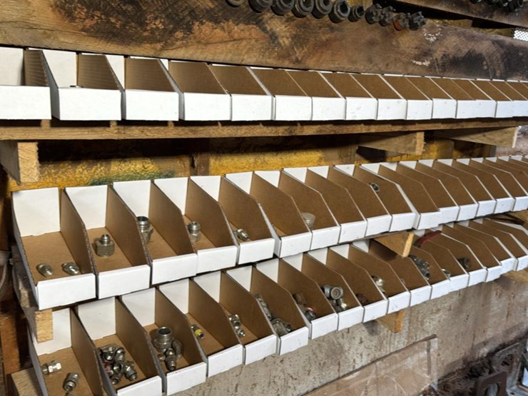 #179-•-hydraulic-fittings-image-2