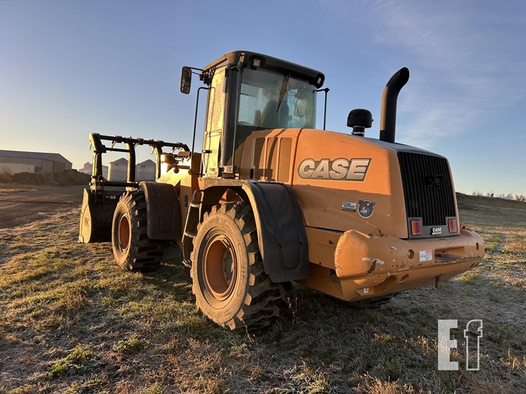 2014-case-721f-xr-image-12