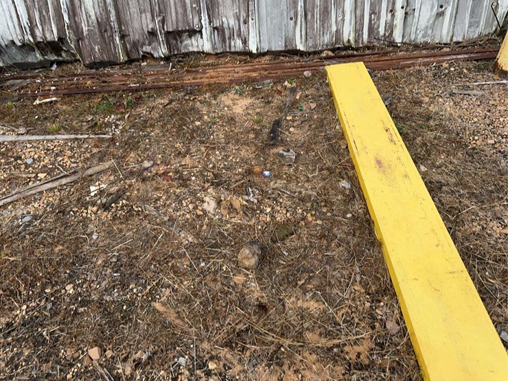 steel-rack,-(2)-yellow-pieces-steel,-flat-bar-image-6