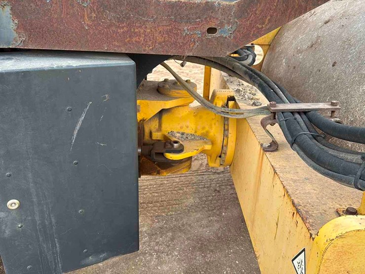 bomag-bw213-image-10