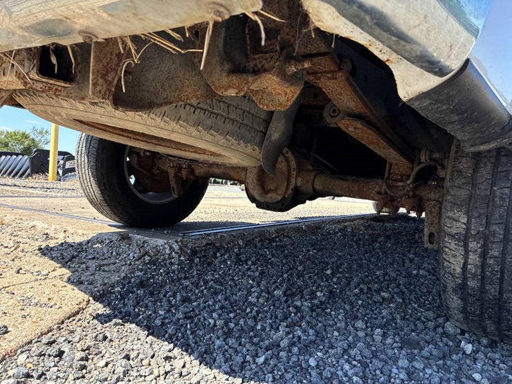 2010-ford-f150-xlt-image-26