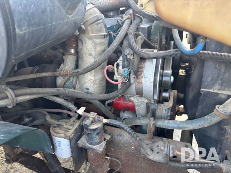 international-4700-image-67