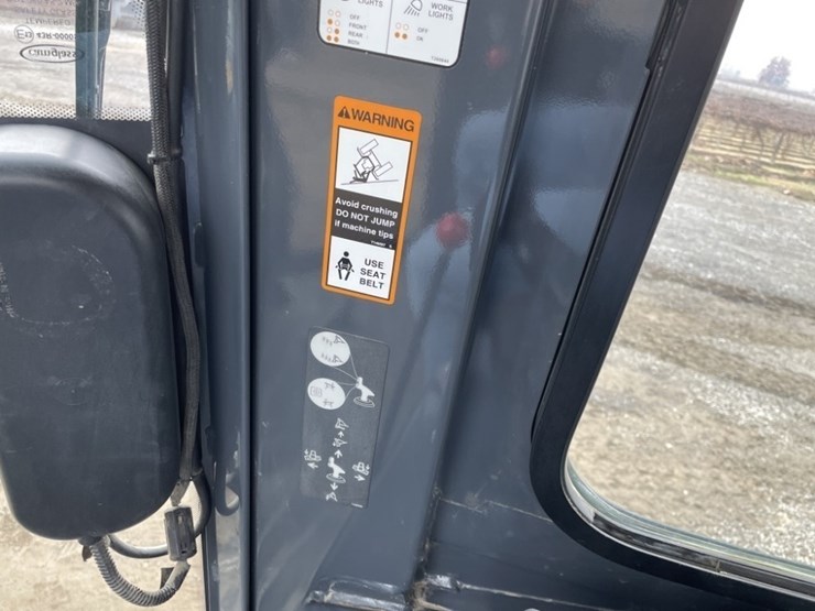 deere-650k-xlt-image-30