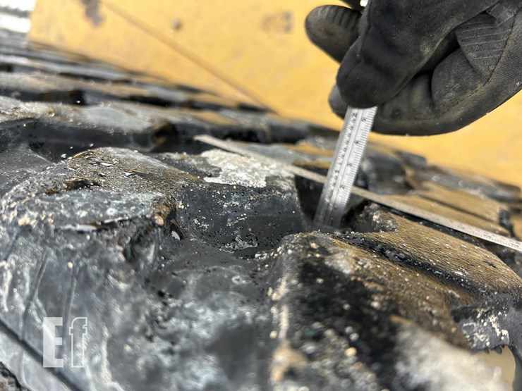 2016-caterpillar-259d-image-17