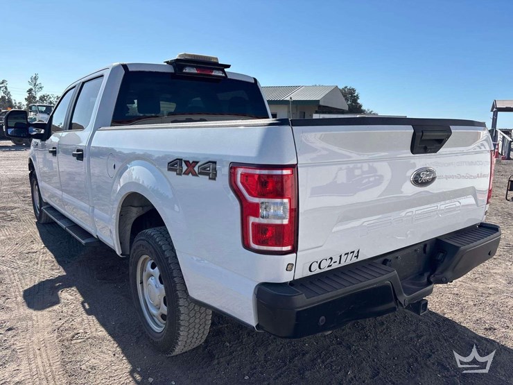 2018-ford-f-150-4x4-crew-cab-pickup-truck-image-4