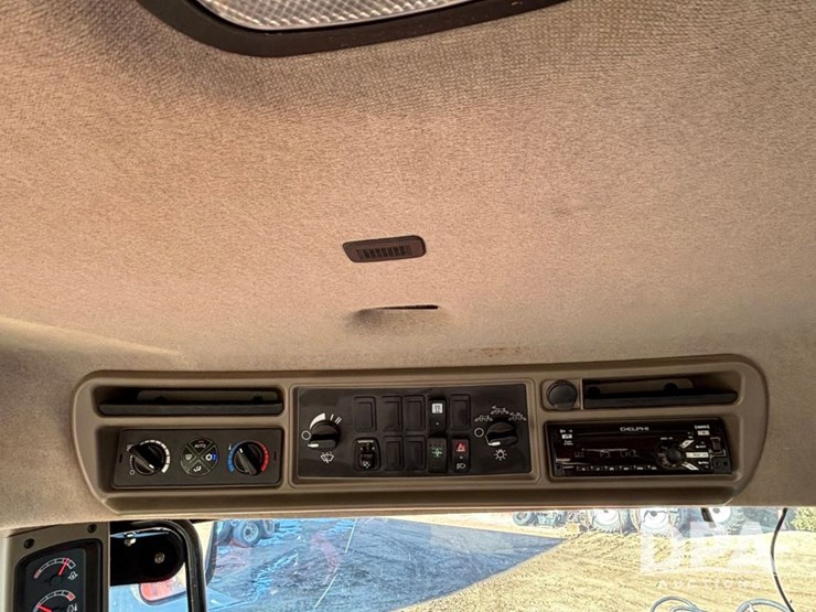 case-ih-patriot-4440-image-120