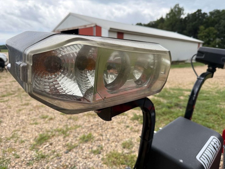 2018-hiniker-poly-snowplow-with-mounts-for-a-99-01-3/4-ton-chevrolet,-has-controller-image-19