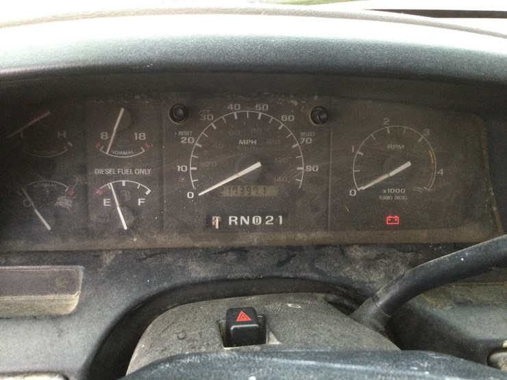 #4553-•-1995-ford-1-ton-flatbed-truck:-(has-clear-wi-title)-image-12