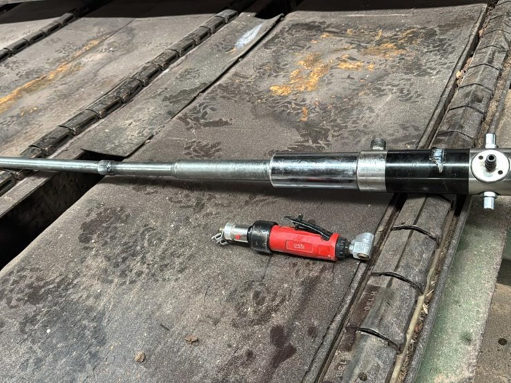 #185-•-sharpening-tool-and-transfer-pump-image-1