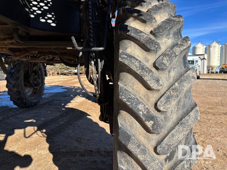 case-ih-patriot-4440-image-37