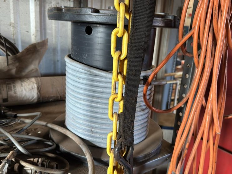 #176-•-contents-of-shelf-6*-image-4