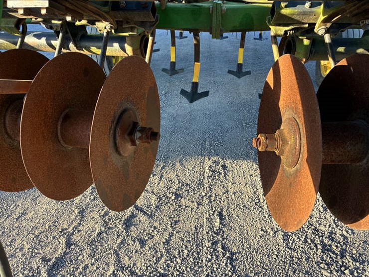 john-deere-726-image-11