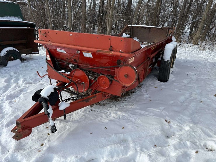 new-holland-185-image-16