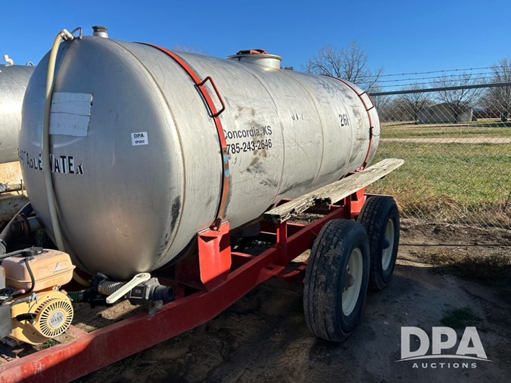 liquid-nurse-trailer-(cp1352,-tank-261)-image-2