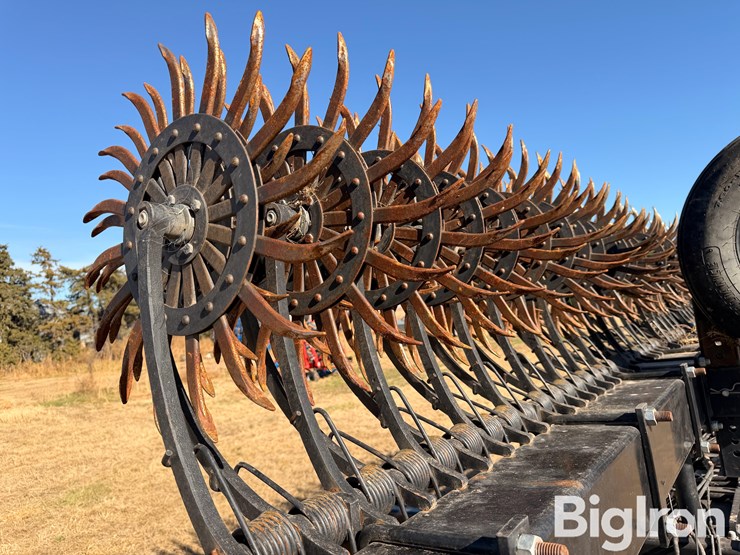 yetter-30'-rotary-hoe-image-19