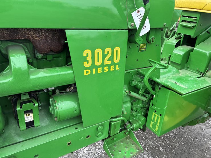 john-deere-3020d-image-28