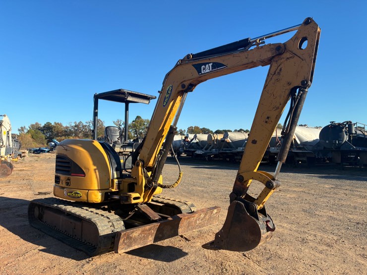 caterpillar-304c-image-3