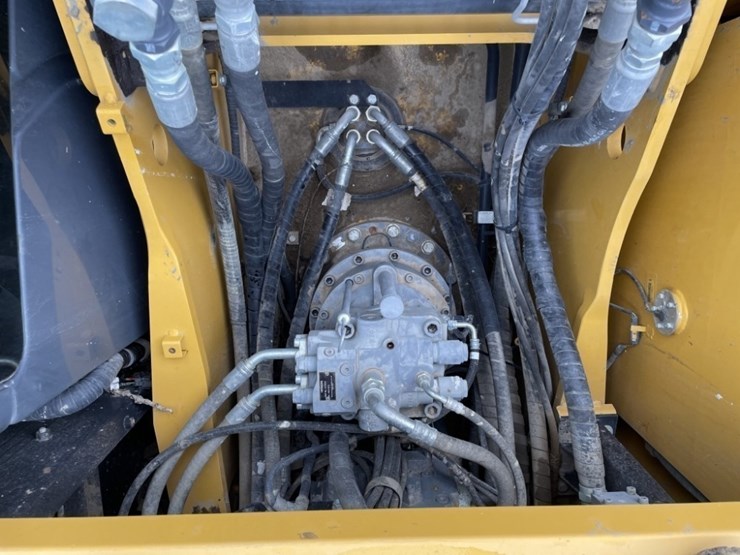 deere-210g-lc-image-42