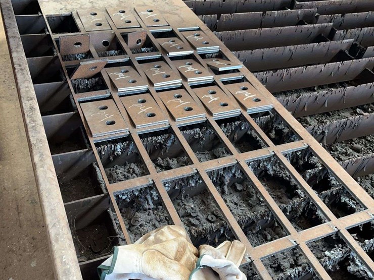 2020-8'-x-20'-victory-cnc-plasma-cutting-table-image-5