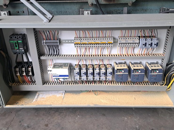 #4401-•-newman-trimsaw-image-22