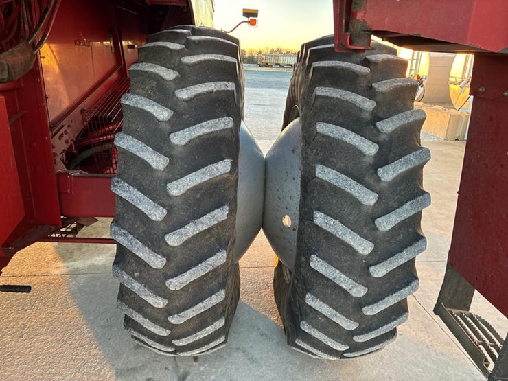 case-ih-2388-image-35