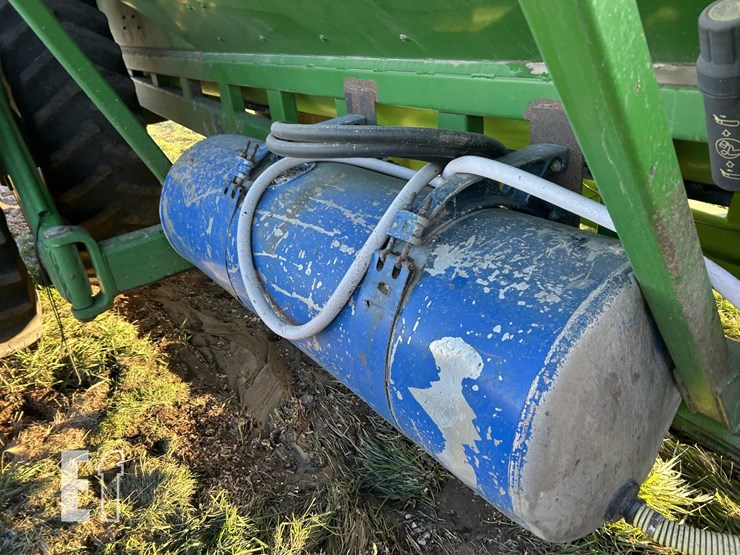 2010-parker-1348-image-12