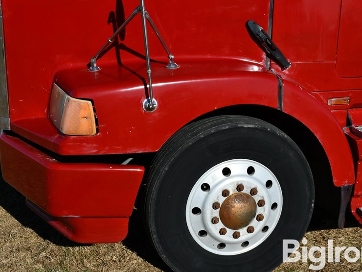 1994-volvo-wia-t/a-truck-tractor-image-13