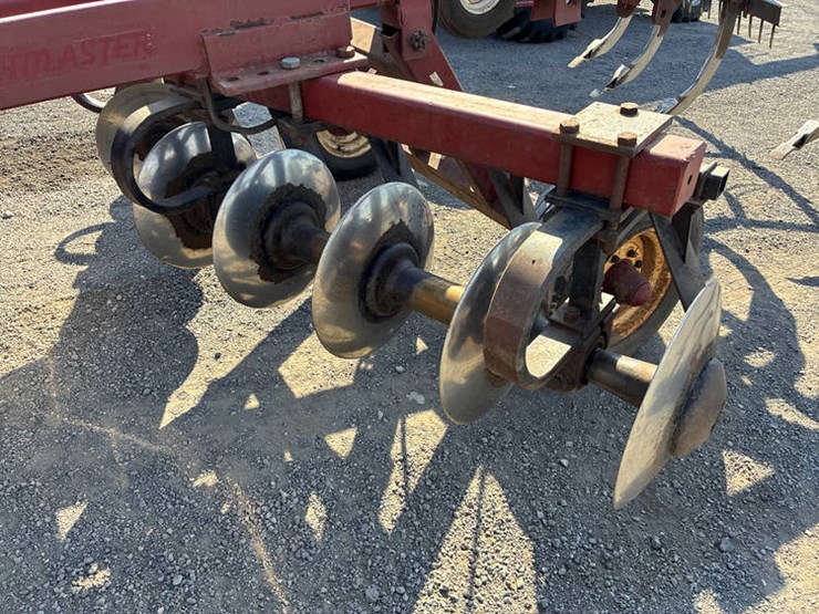 earthmaster-1165-image-17