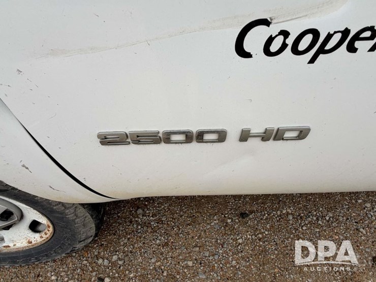 2012-chevrolet-2500hd-image-46