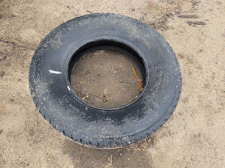 (1)-lt235/80r17-firestone-tire-image-2