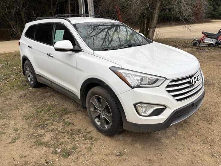 2014-hyundai-sante-fe-suv-image-3