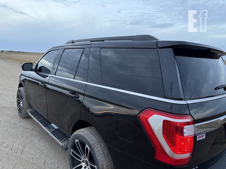 2019-ford-expedition-xlt-image-6